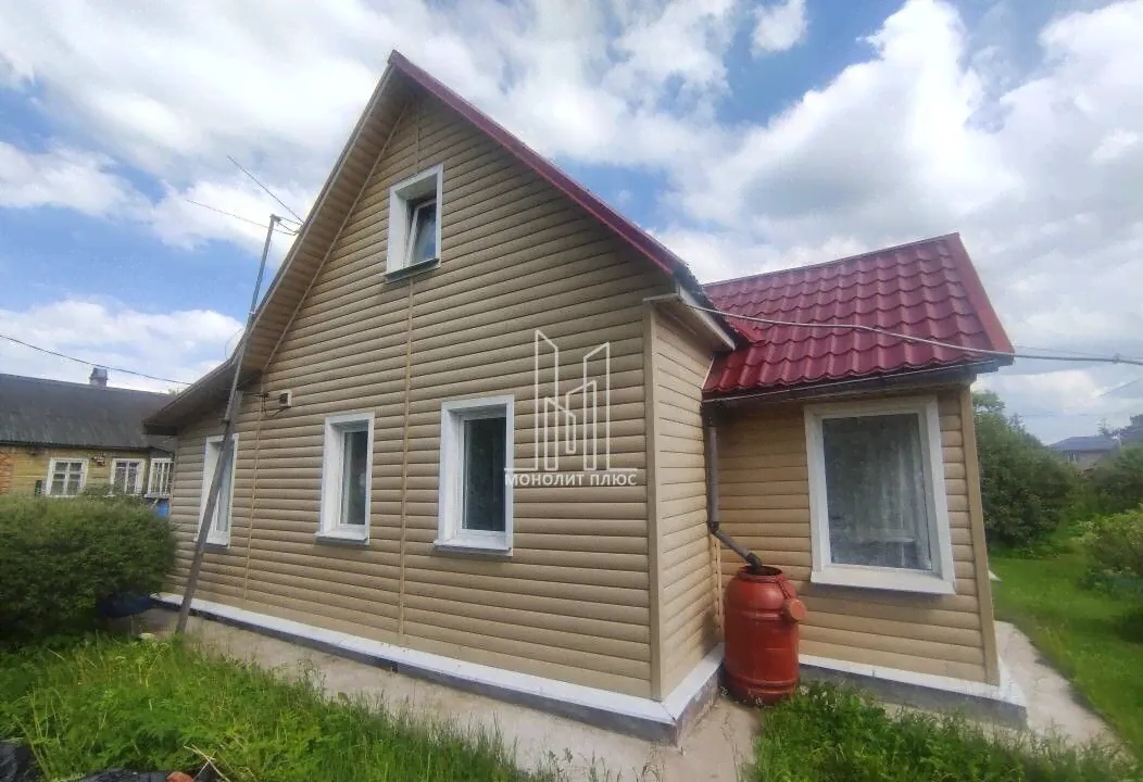 Продам дачу 75.0 м² на участке 12.0 сот этажей 2 район Ломоносовский поселок Ропша Ропшинское сельское поселение, СНТ Орбита-2, Цветочная ул., 113-2